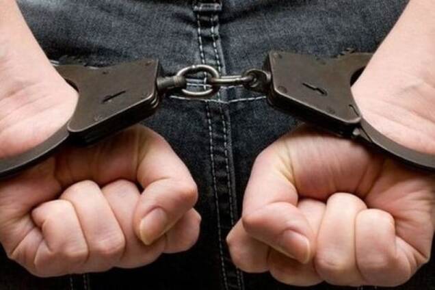 $1000 за свободу внука: в Днепропетровске задержали мошенника