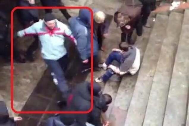 По делам: в Харькове посадили на 6 лет пророссийского активиста, избившего палкой евромайдановца