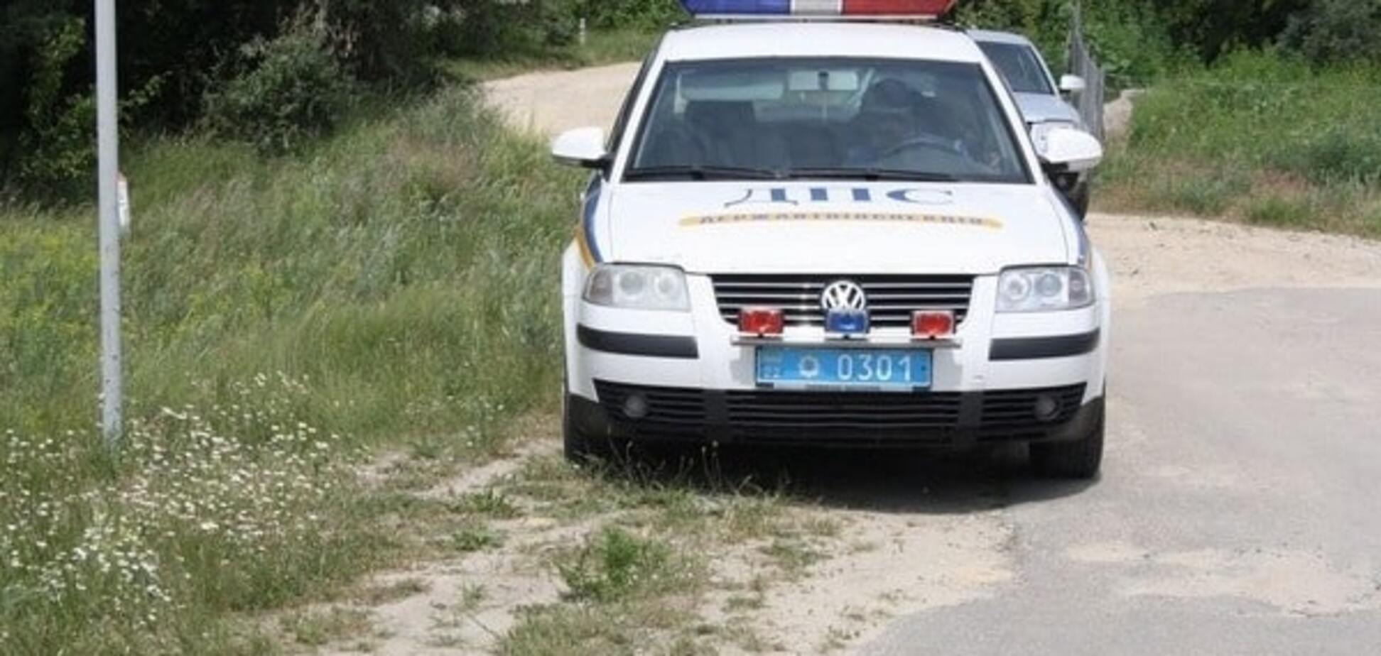 Полиция новая, а методы старые: губернатор Херсонщины 'застукал' полицейских в кустах