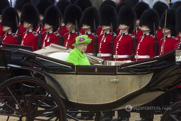 Королева Елизавета II