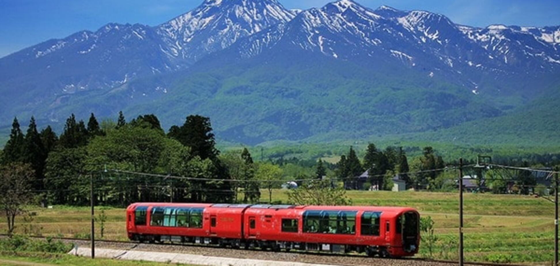 В Японії з'явився 'скляний' потяг для туристів