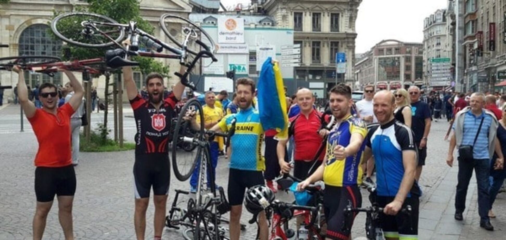 Евро-2016. 'Слава Украине!' Британские фанаты зажгли во Франции: эксклюзивное видео