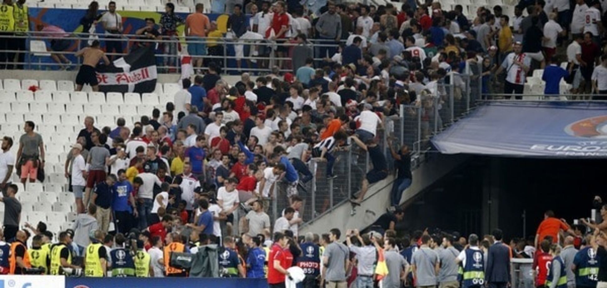 Англия – Россия драка