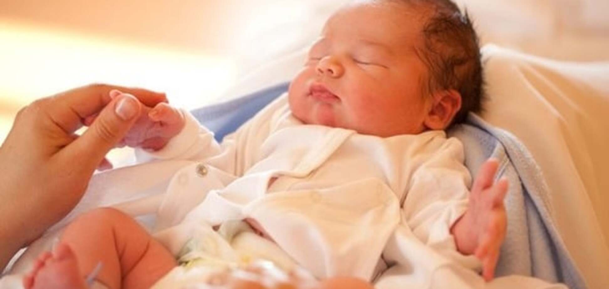 10-хвилинна надзвичайна пригода: у потязі Львів-Рівне народилося немовля
