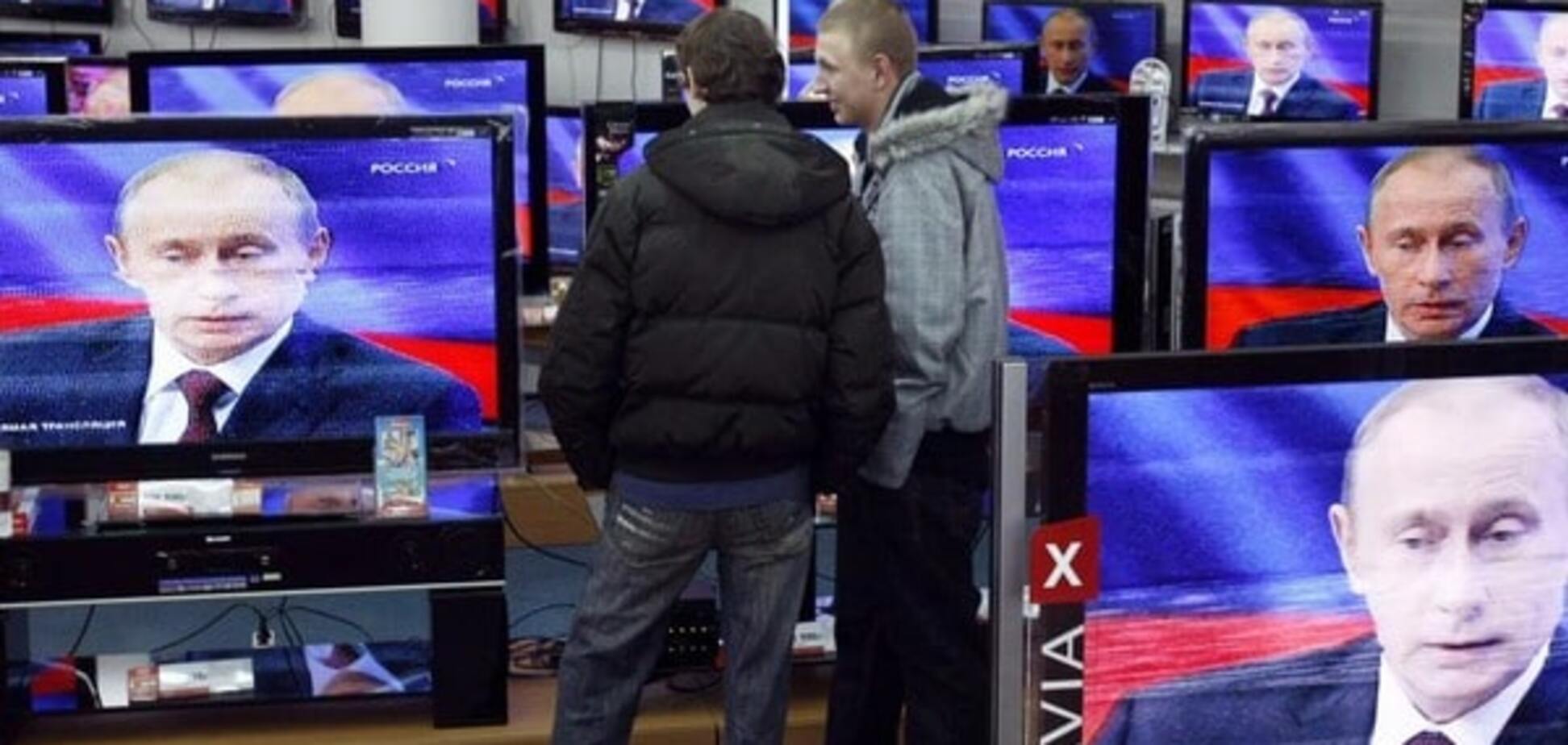 Журналист поведал, как 'зомбируют' россиян: одной Украины уже не хватает