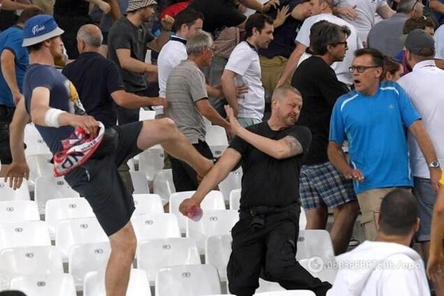 Англия – Россия драка