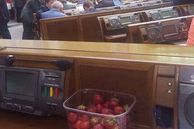 клубника в Раде