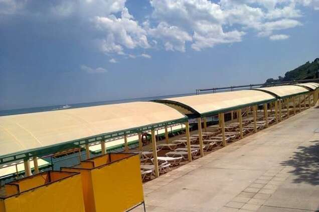 Апокалипсис сегодня: в сети сравнили курортный сезон в оккупированном Крыму и Одессе. Опубликованы фото