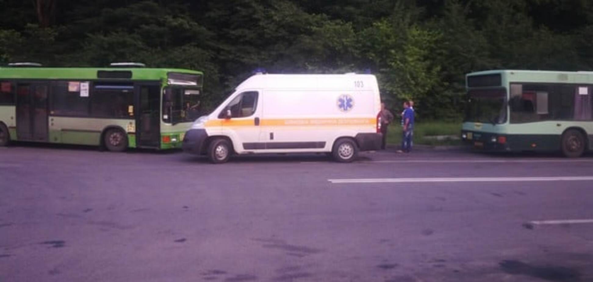 Трагический случай: в Харькове водителя насмерть раздавил собственный автобус. Фото