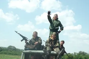 Террористы "ДНР" привлекают в свои ряды детей: опубликованы фото