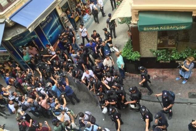 Беспорядки в Стамбуле
