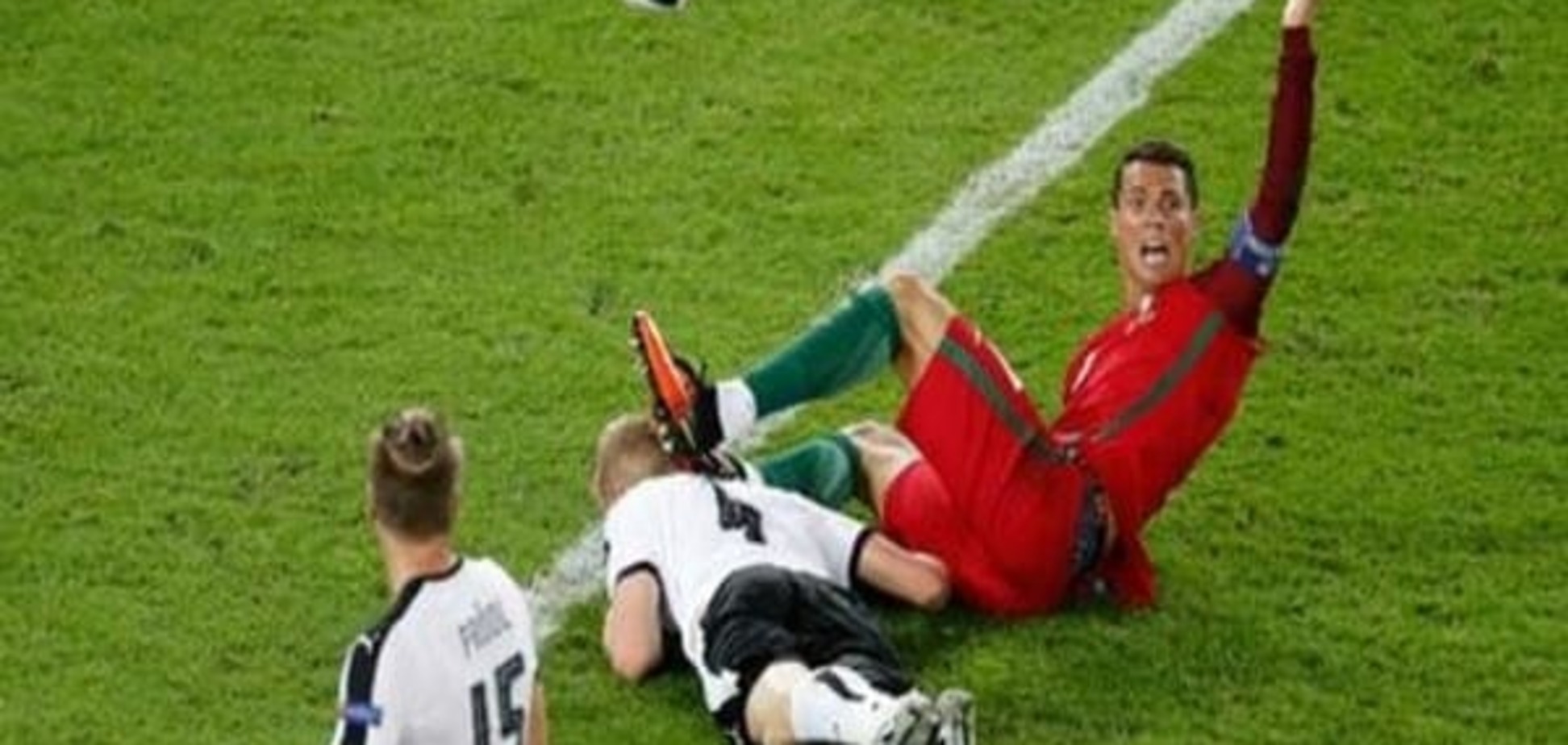 Роналду зберігає надію, австрійці щасливі не пакувати валізи