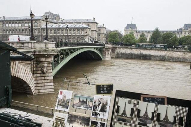 Париж наводнение фото