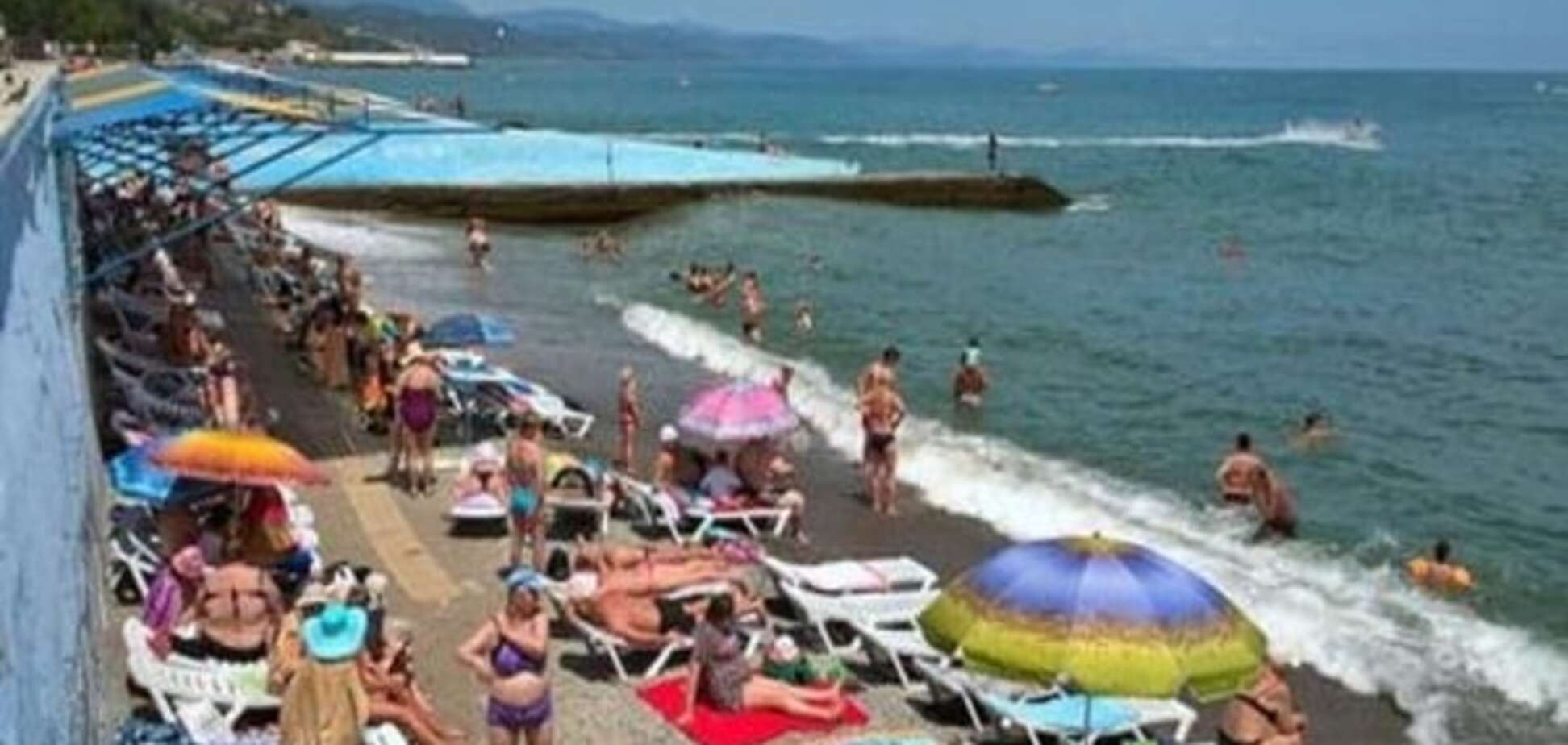 Опустевшие пляжи и туристы-бюджетники: СМИ дали прогноз, что ждет Крым в новом сезоне