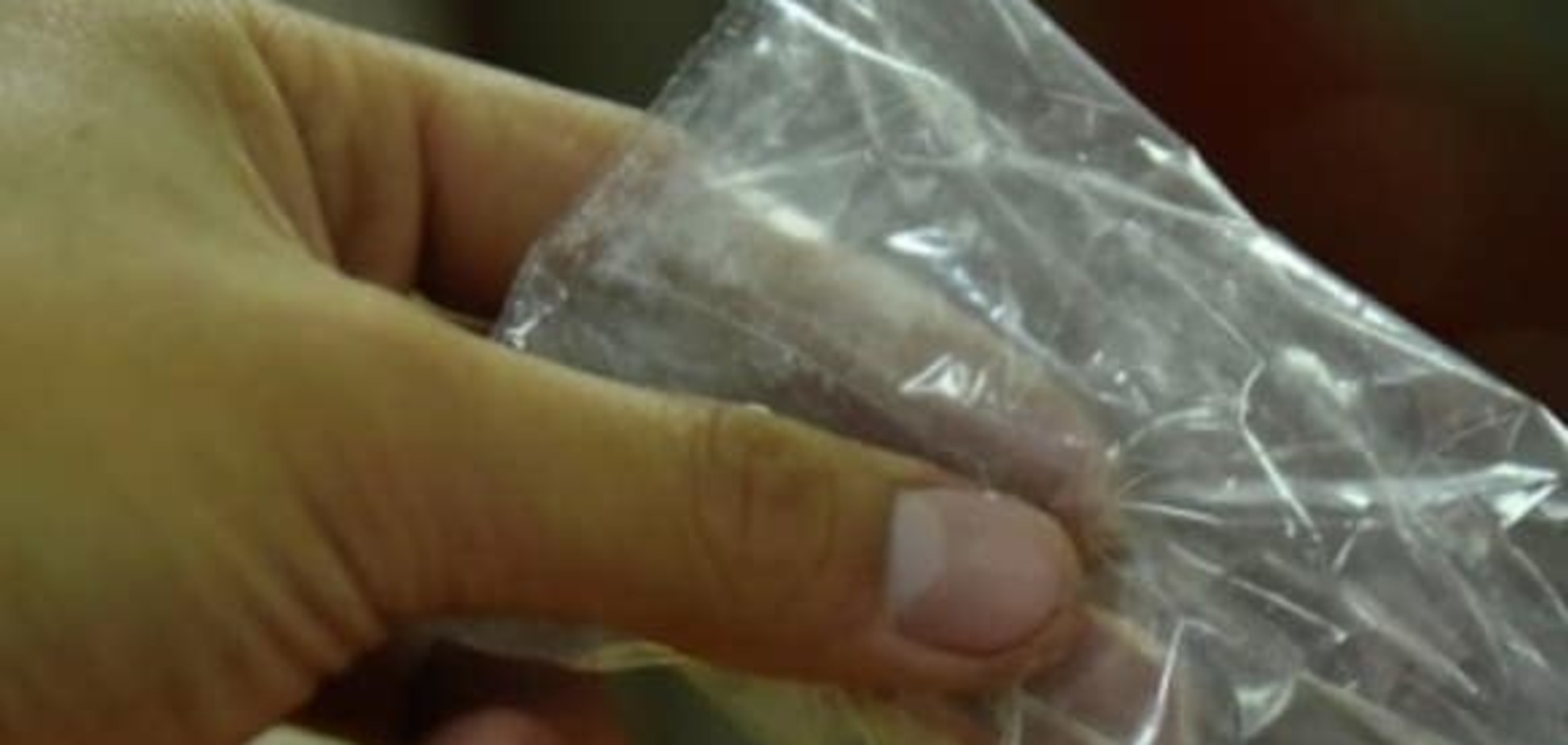Контрабанда кокаїну: на Закарпатті СБУ затримала іноземця з наркотиками