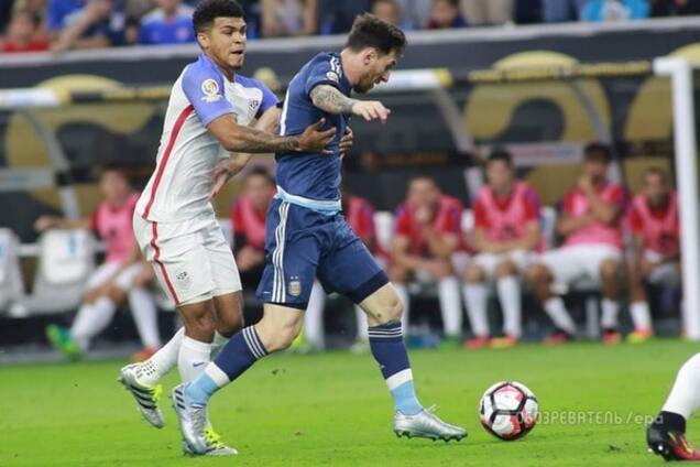 Мессі забив неймовірний гол зі штрафного у півфіналі Копа Америка