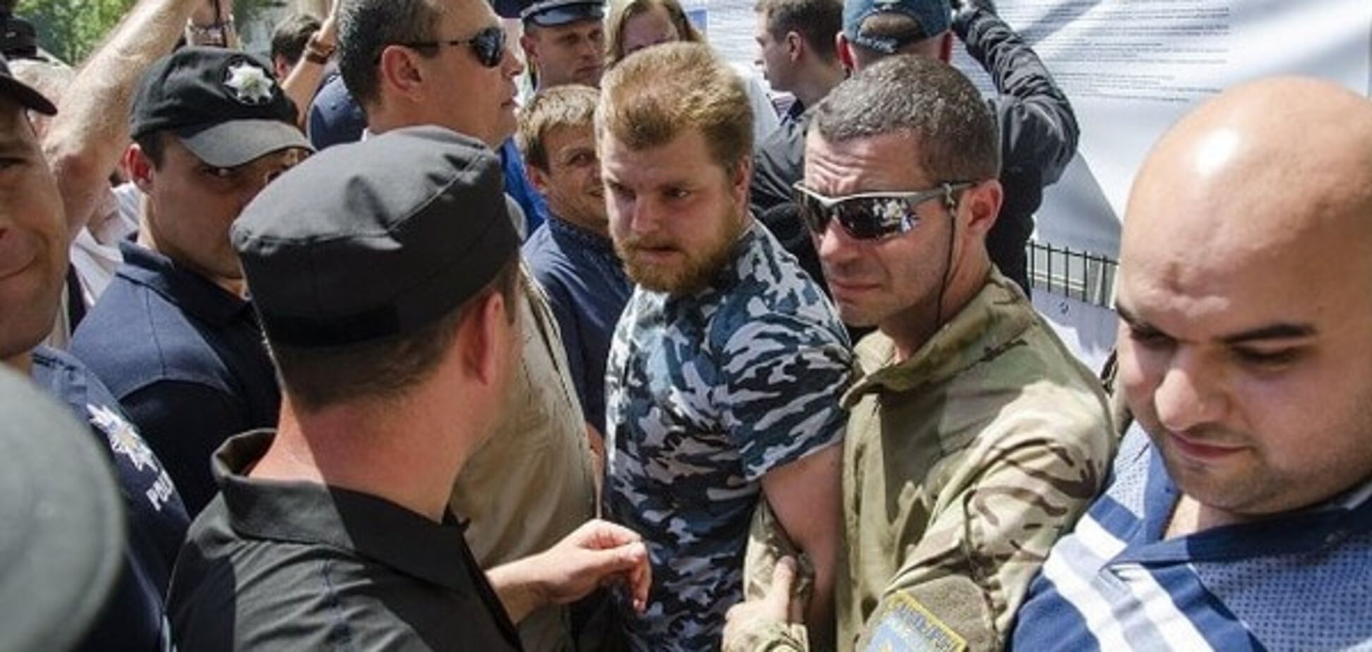 На участников 'антитрухановского майдана' в Одессе могут подать в суд за клевету: опубликованы фото