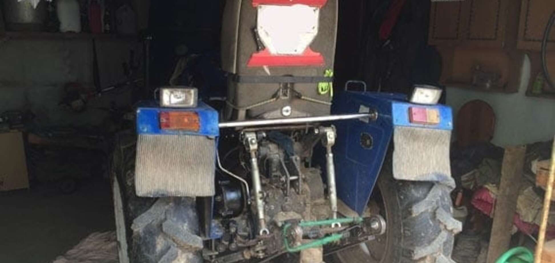 На Рівненщині перекинувся трактор: водій-пенсіонер у важкому стані
