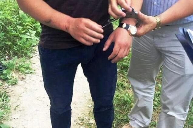 Не корысти ради: задержанный на Херсонщине наркоторговец в погонах и сам оказался наркоманом