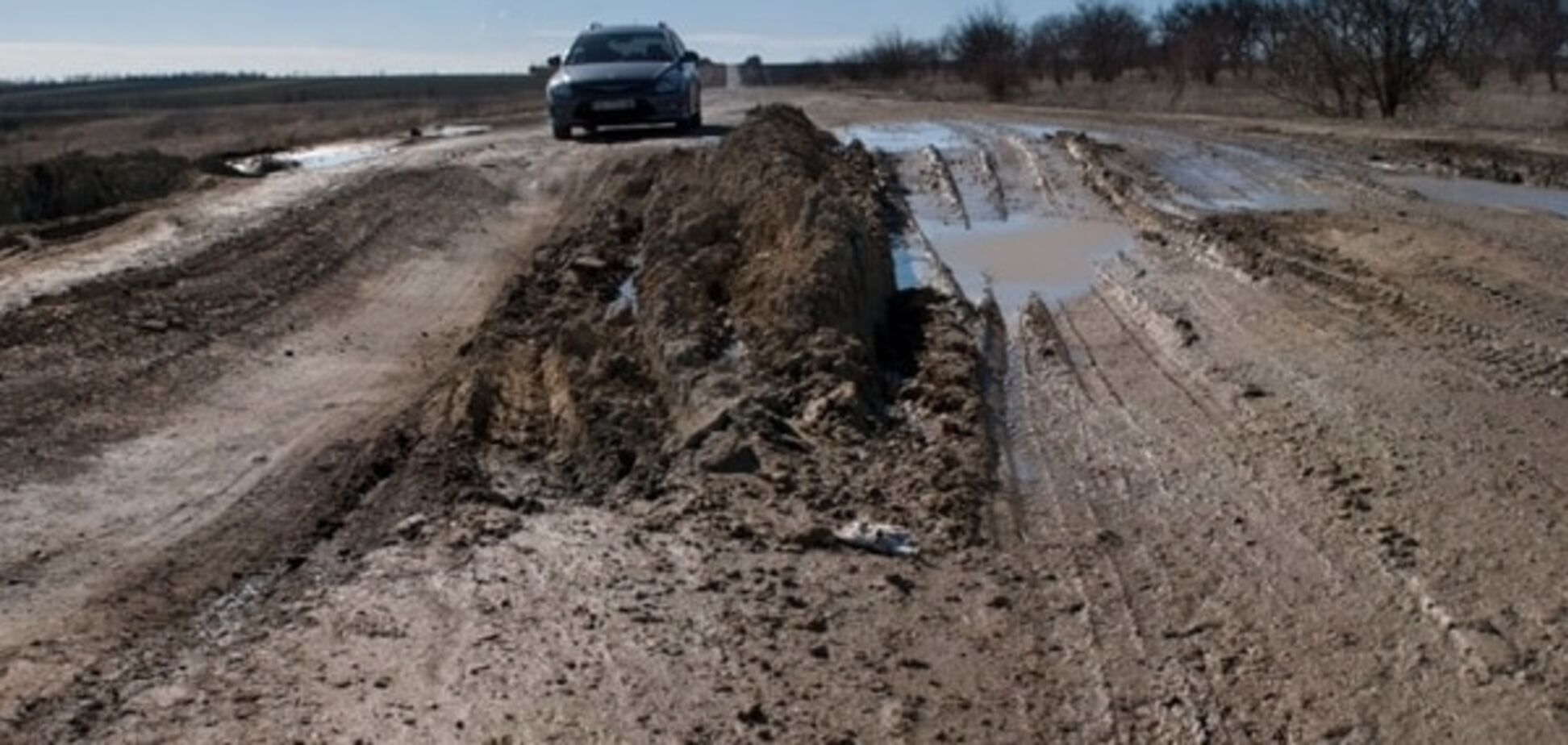 Антирейтинг: топ-10 самых 'убитых' дорог Украины