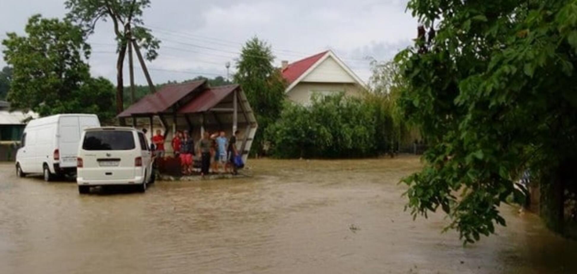 Закарпатье под водой: опубликовано видео паводка в области