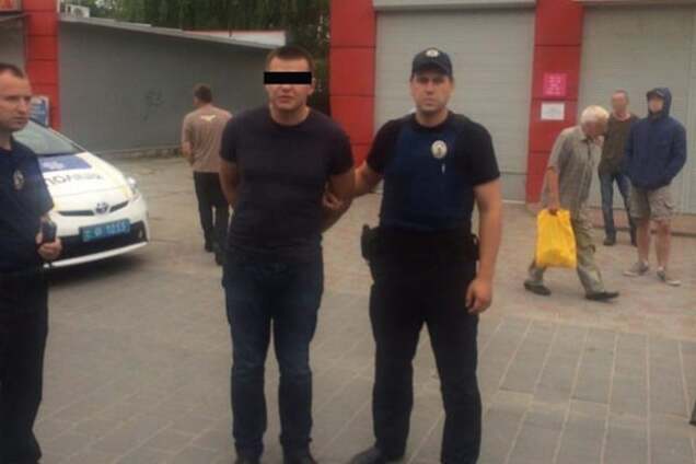 У Львові п'яний водій, втікаючи від поліції, протаранив патрульне авто: є постраждалі