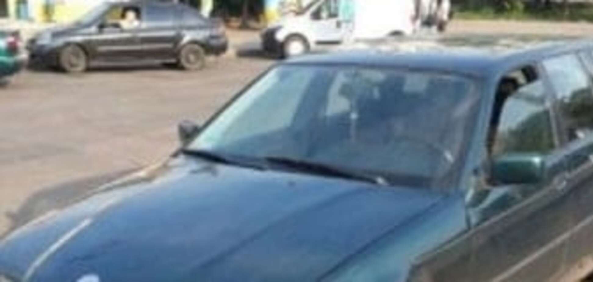 В Житомире патрульные нашли в багажнике BMW женщину