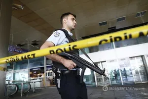 Теракты в Стамбуле: крутое пике страны "горячих туров" и потепление отношений с Москвой