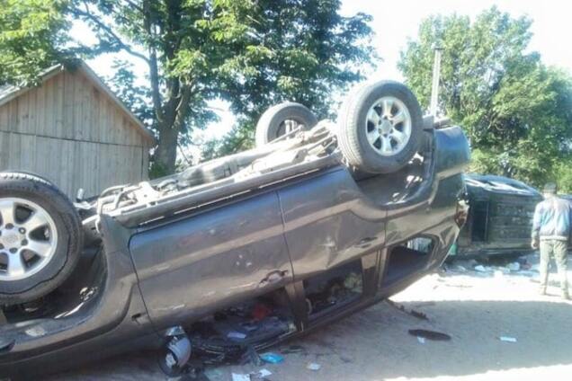 Лихие 90-е: на Житомирщине 'янтарная разборка' с 30-ю 'братками' на джипах закончилась перестрелкой. Фото