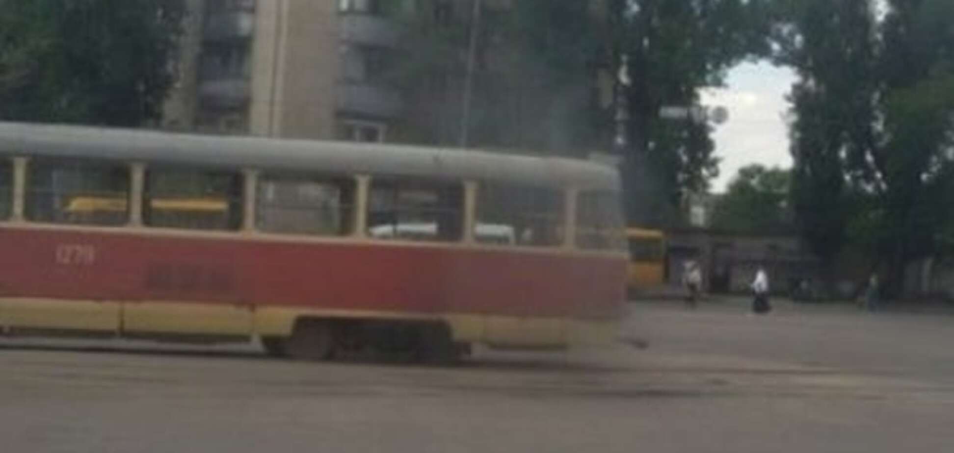 По улицам Днепра колесил горящий трамвай