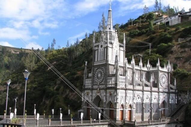 Краса та велич: найбільш незвичайні мости світу