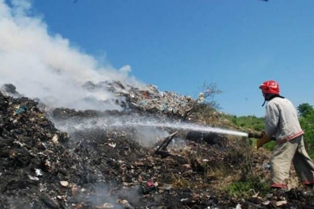 В СБУ назвали наиболее вероятную причину пожара на свалке под Львовом