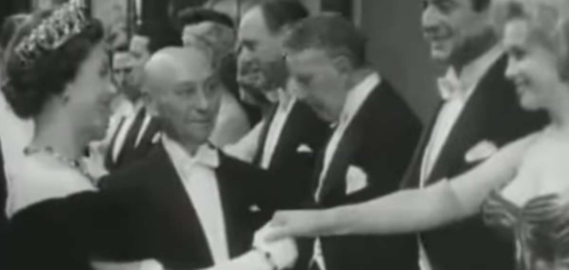 Монро і Єлизавета ІІ