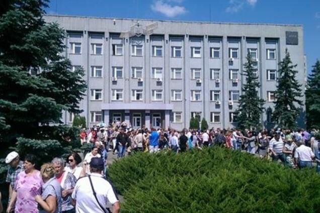 Митинг в Горишних Плавнях