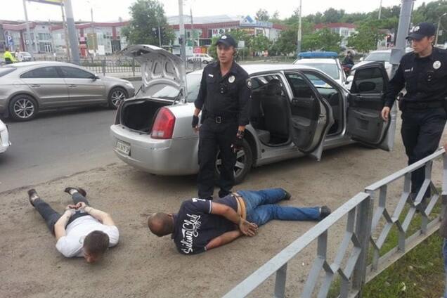 затримання викрадачів