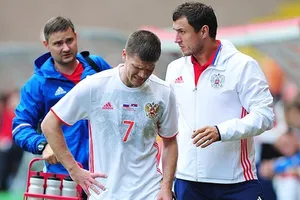 Игорь Денисов травма
