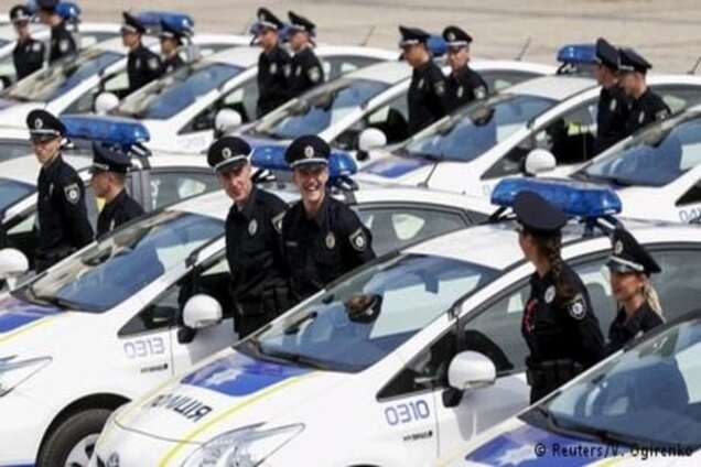 DW: реформа полиции в Украине дает сбой