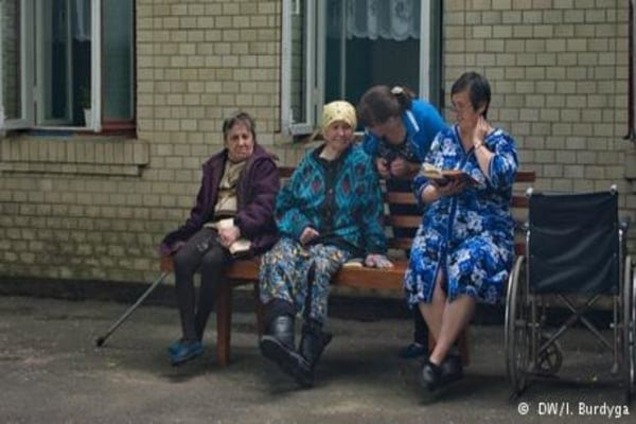 Право на гідну старість: як функціонують будинки для літніх людей в Україні