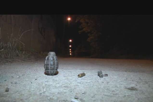 Гранату бросили в полицейских