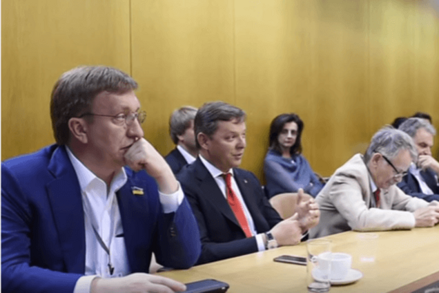 Вода камінь точить