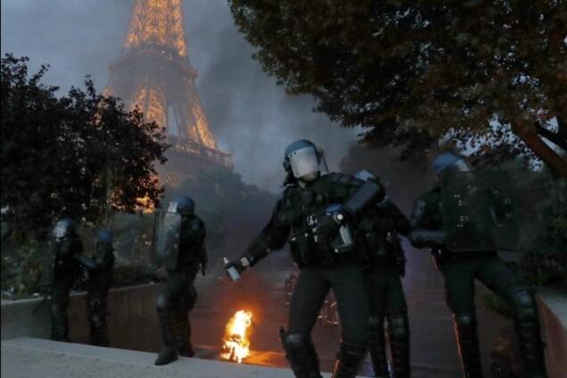 Стычки в Париже