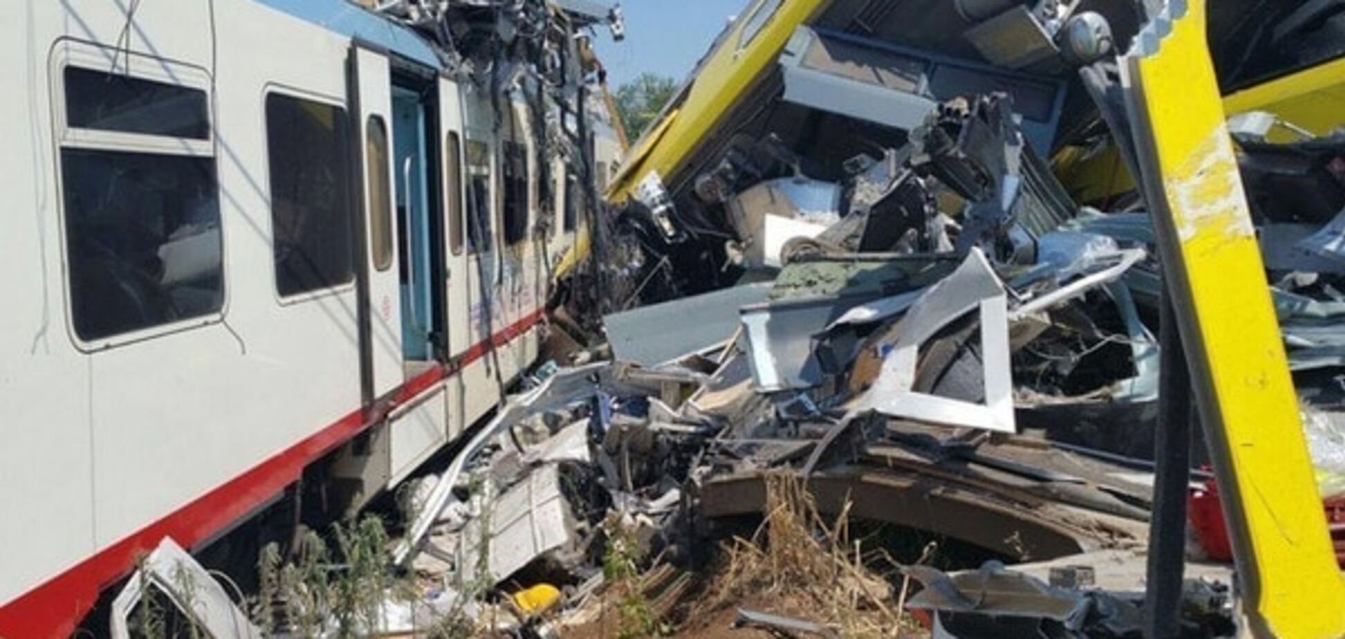 зіткнення поїздів