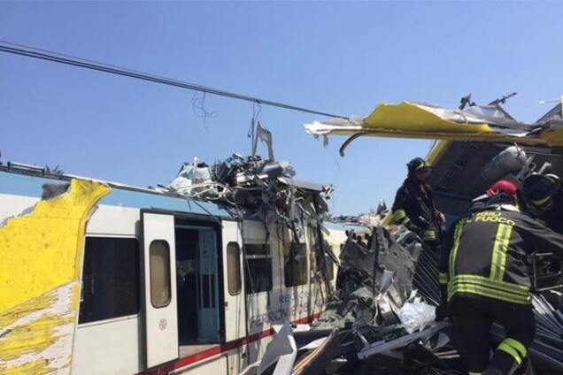 Появилось видео с места лобового столкновения пассажирских поездов в Италии