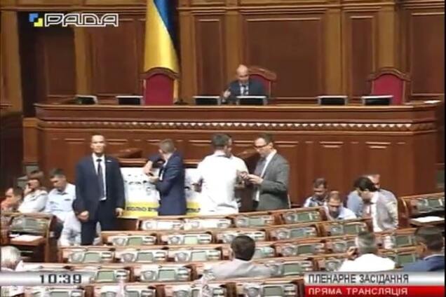 сидячий протест в Раде
