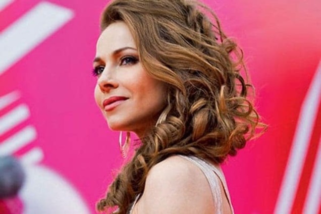 Екатерина Гусева в бикини загорает на яхте: опубликованы фото