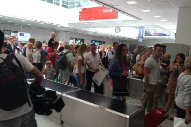 Эвакуация в аэропорту