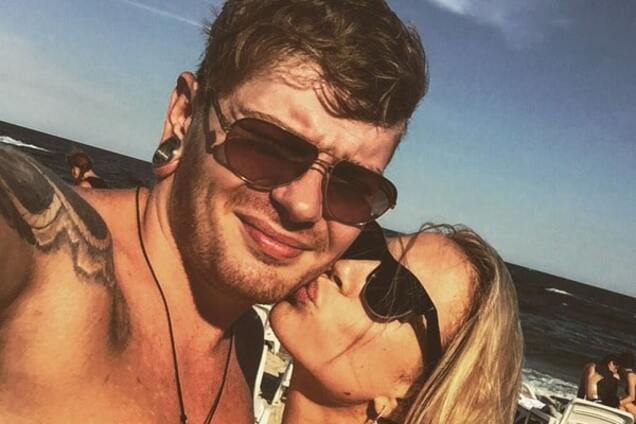 Александр Кривошапко с девушкой