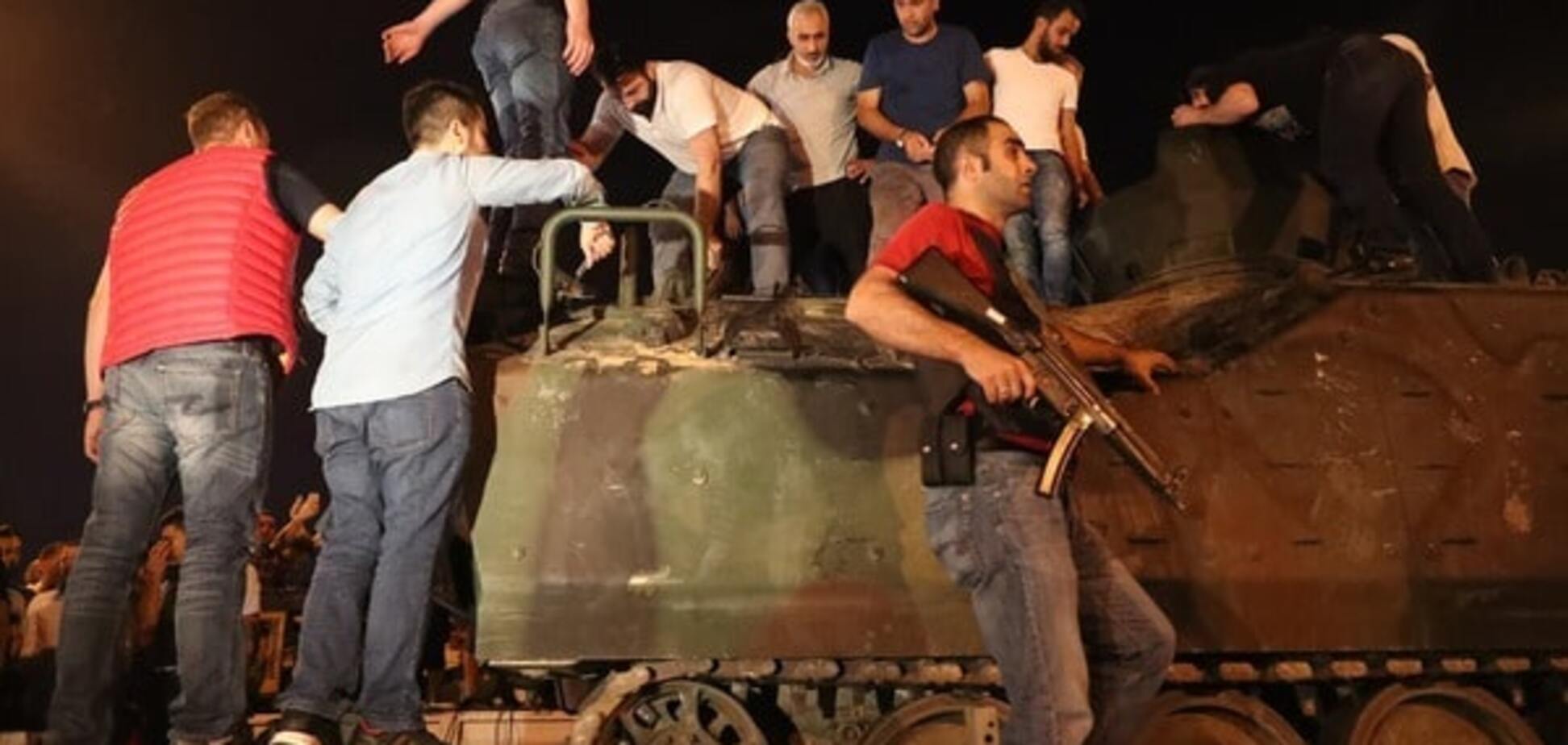 Переворот в Турции: что-то здесь нечисто