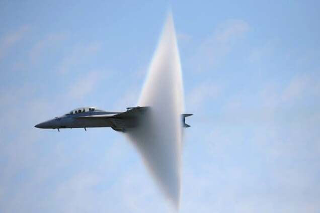 Авиация из будущего: представлен сверхзвуковой самолет с ядерным двигателем. Видео