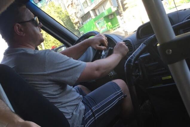 Водитель маршрутки